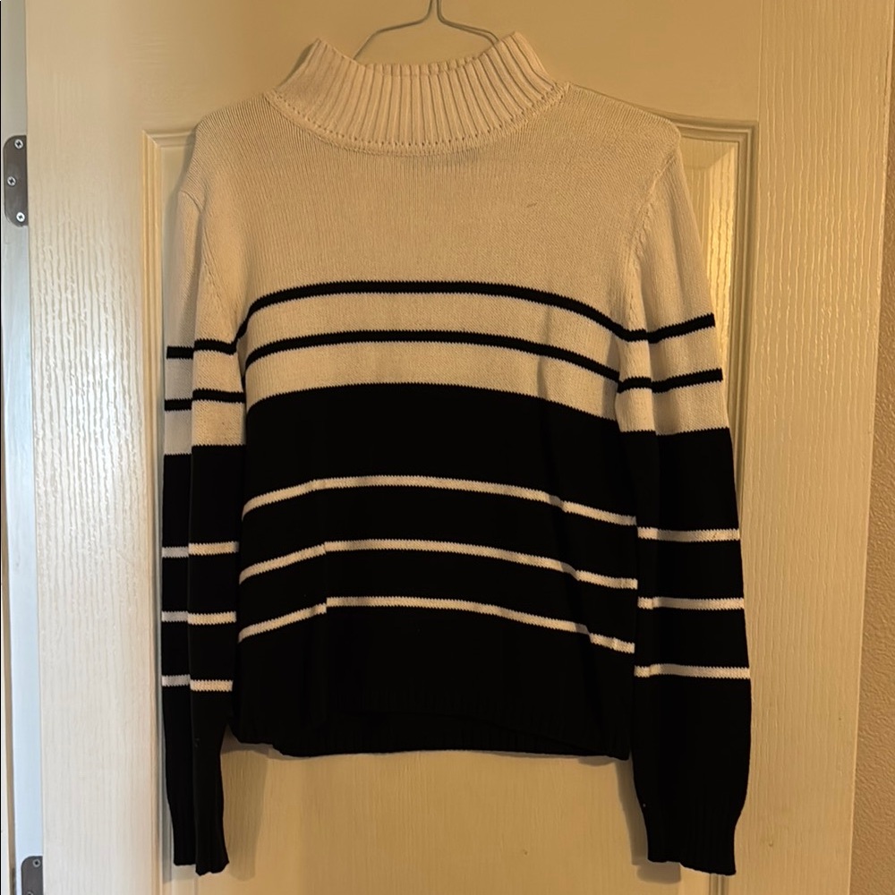 Dockers Black and White Cowl Turtleneck Sweater
